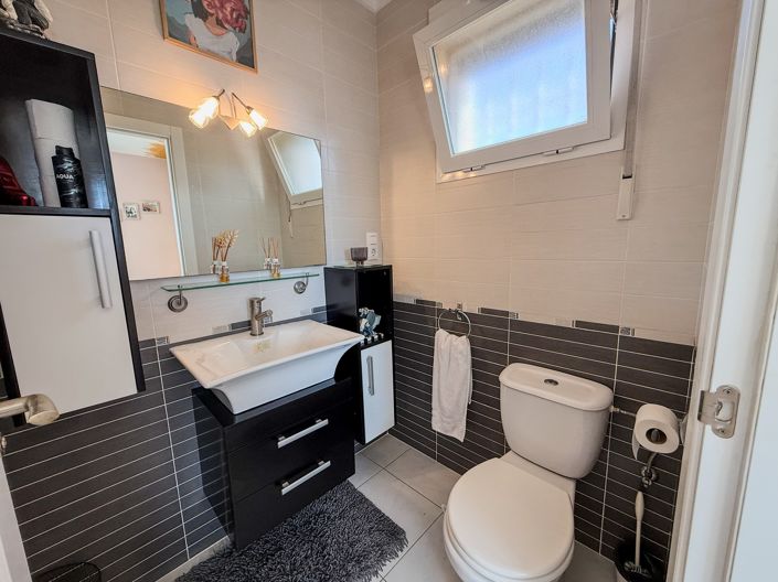 Image No.6-3 Bed Villa for sale