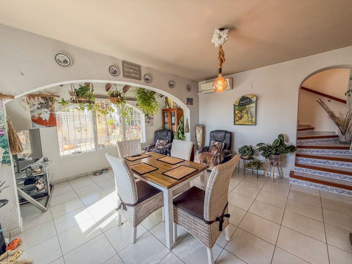 Image No.8-3 Bed Villa for sale