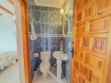 ncb84368531711