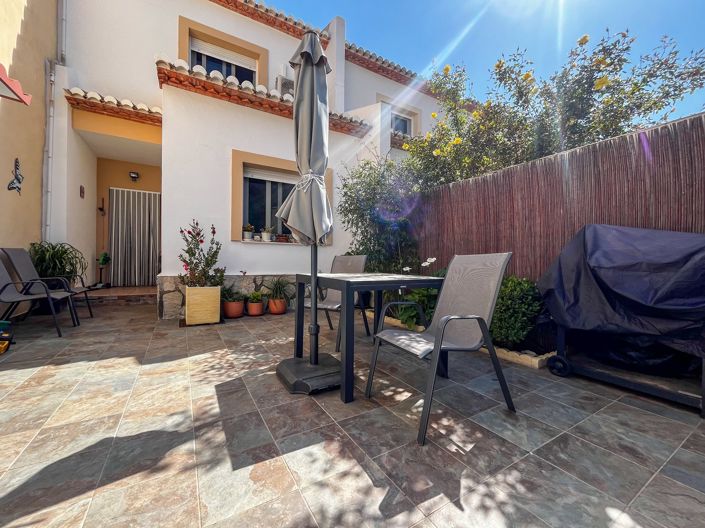 Image No.1-3 Bed Townhouse for sale