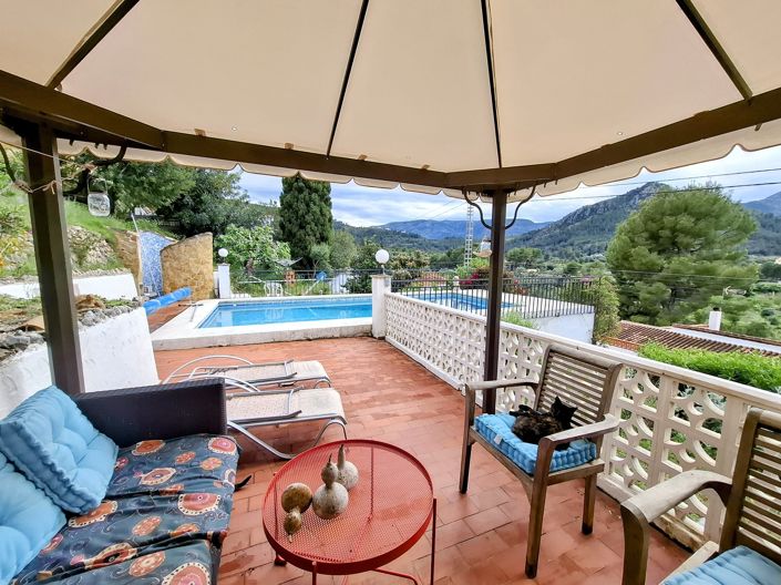 Image No.1-3 Bed Villa for sale