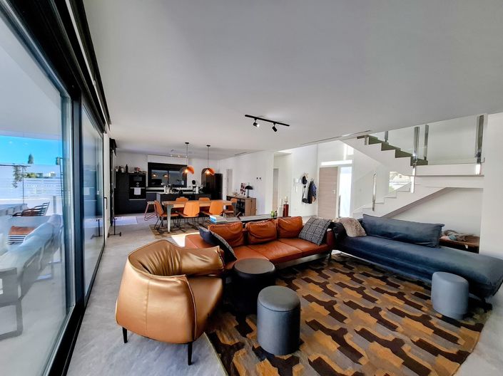 Image No.10-3 Bed Villa for sale