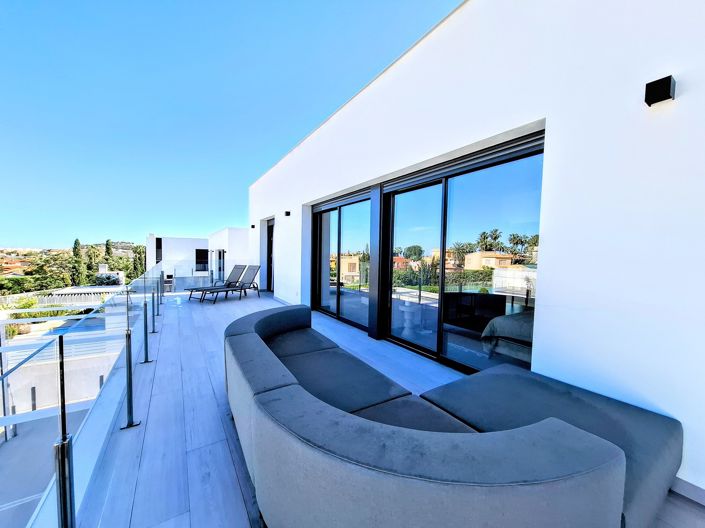 Image No.24-3 Bed Villa for sale