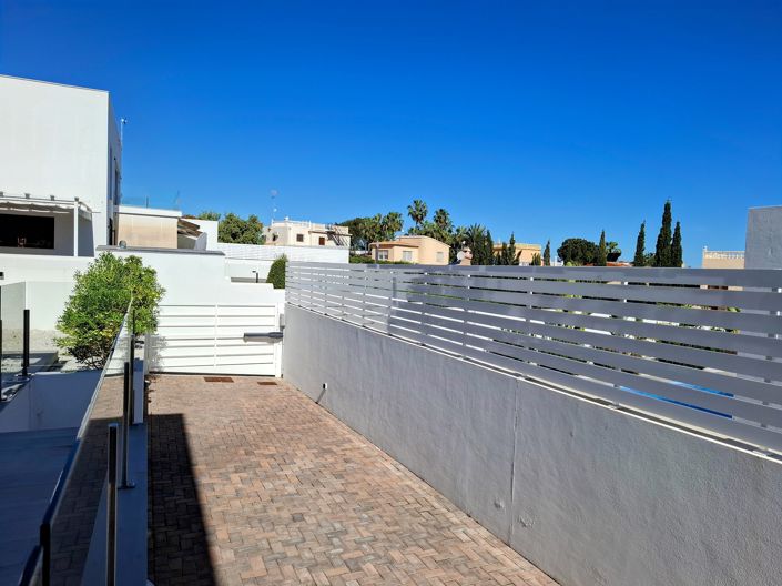 Image No.25-3 Bed Villa for sale