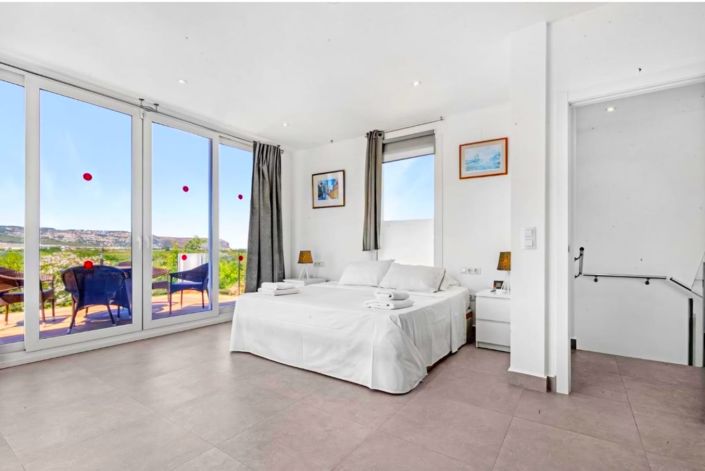 Image No.16-5 Bed Villa for sale