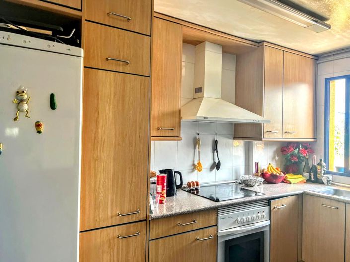 Image No.11-4 Bed Property for sale