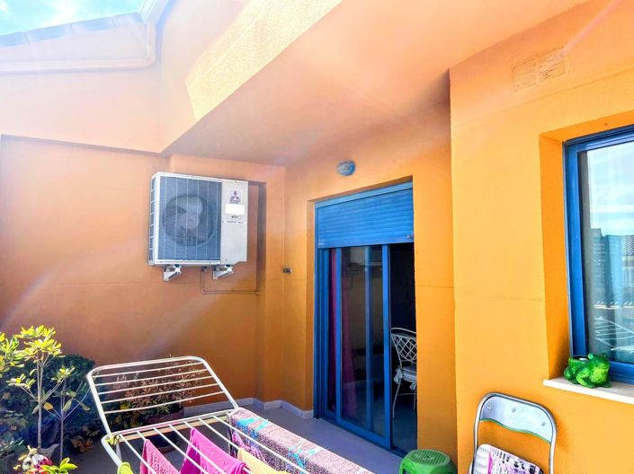 Image No.17-4 Bed Property for sale