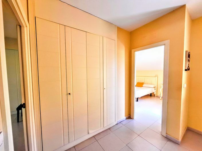 Image No.24-4 Bed Property for sale