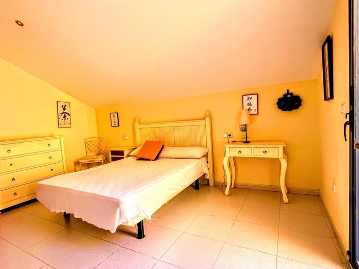 Image No.5-Propriété de 4 chambres à vendre à Denia