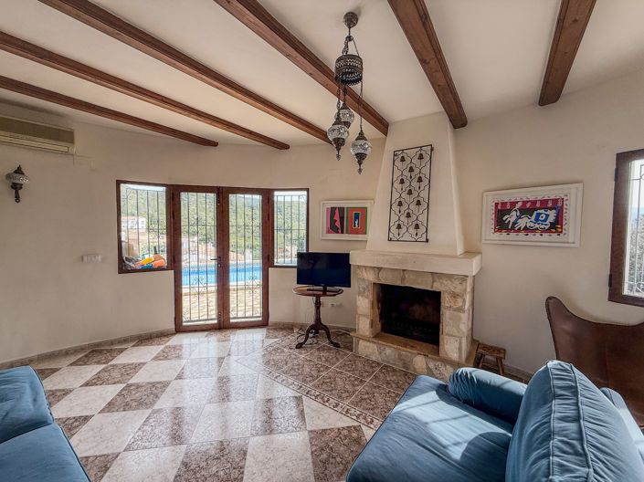 Image No.20-7 Bed Villa for sale