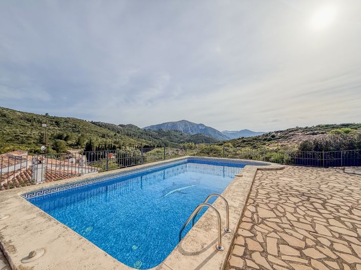 Image No.43-7 Bed Villa for sale