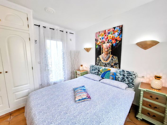 Image No.17-1 Bed Villa for sale