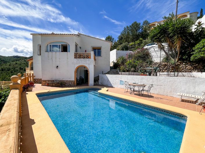 Image No.1-3 Bed Villa for sale