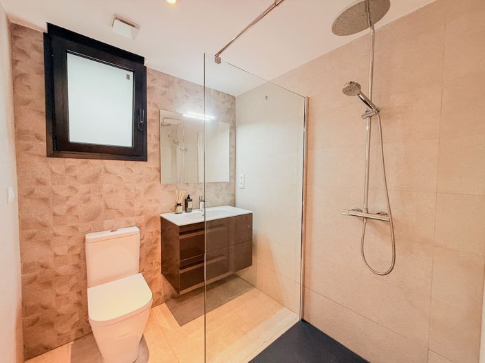 Image No.17-3 Bed Villa for sale