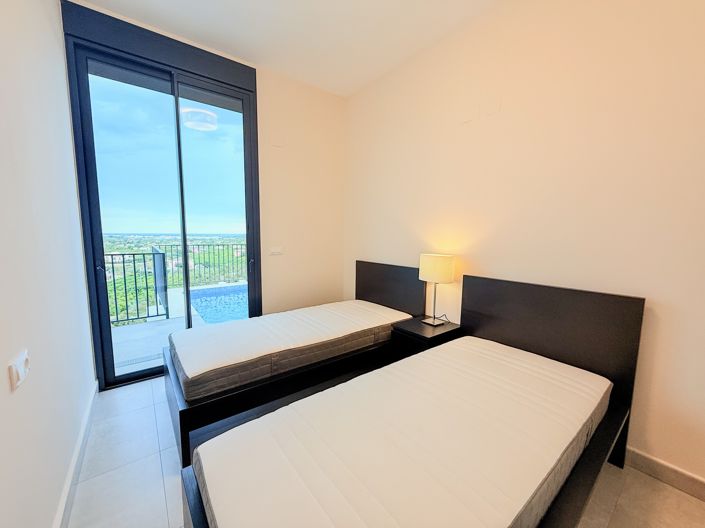 Image No.18-3 Bed Villa for sale