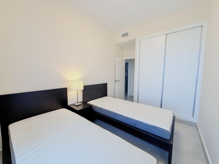 Image No.19-3 Bed Villa for sale