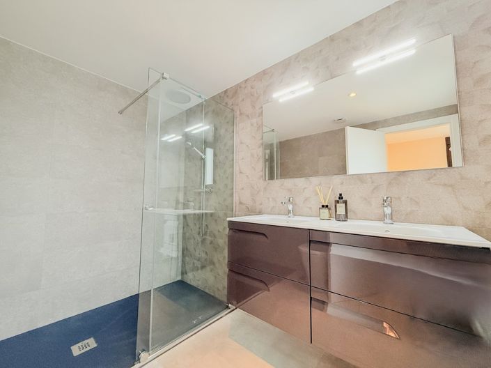 Image No.25-3 Bed Villa for sale