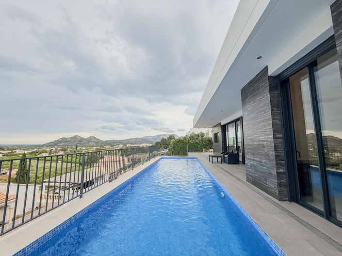 Image No.30-3 Bed Villa for sale