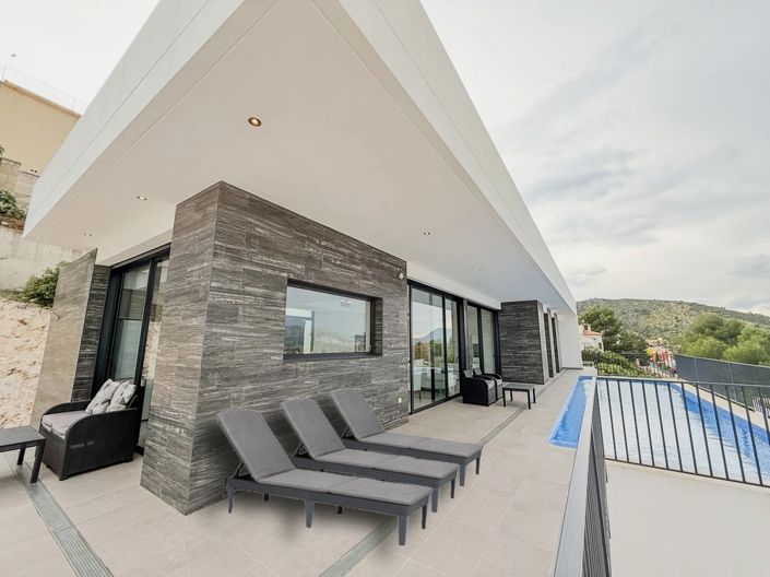 Image No.30-3 Bed Villa for sale