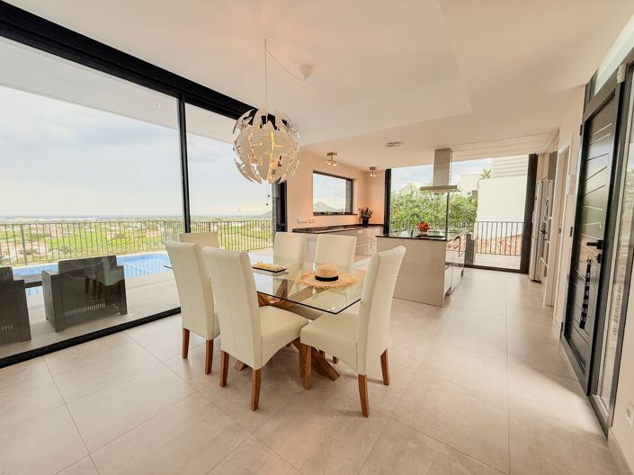 Image No.6-3 Bed Villa for sale