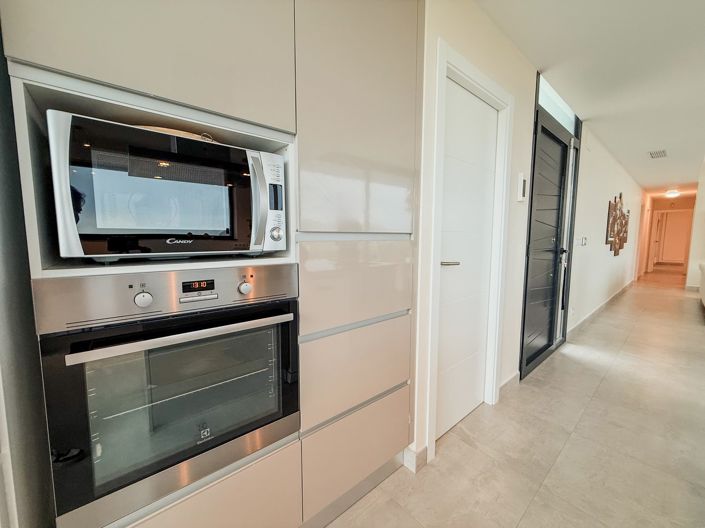 Image No.9-3 Bed Villa for sale