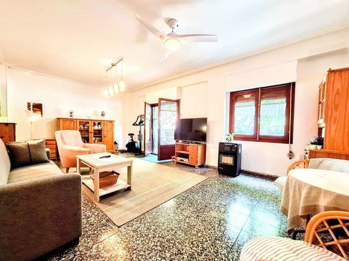 Image No.1-3 Bed Apartment for sale