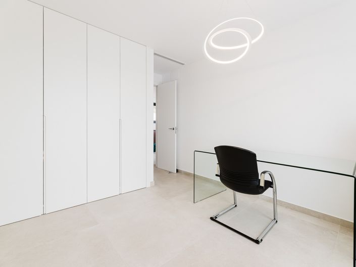 Image No.15-4 Bed Villa for sale