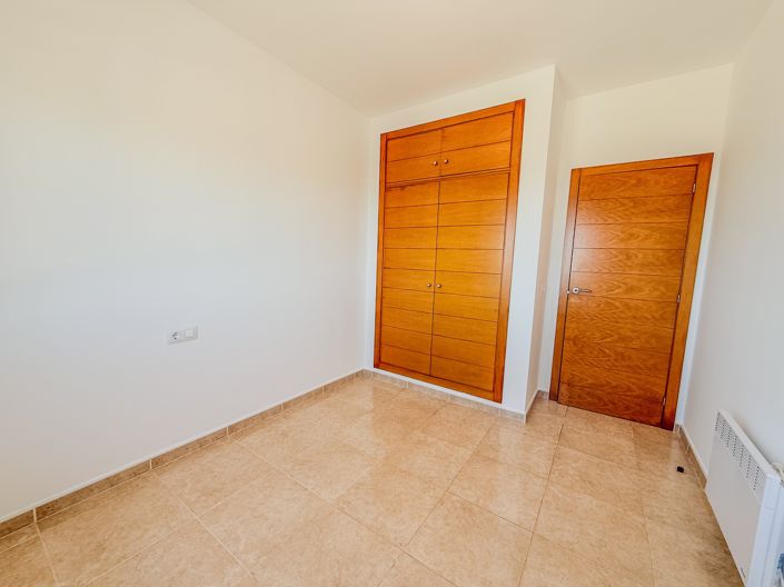 Image No.10-3 Bed Apartment for sale