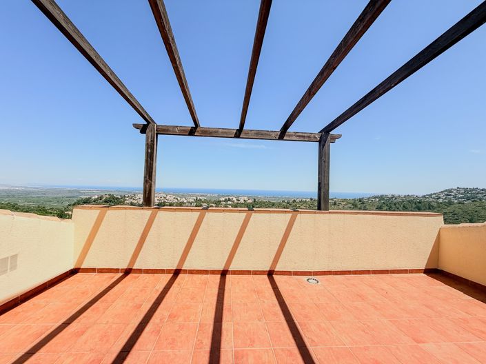 Image No.15-3 Bed Apartment for sale