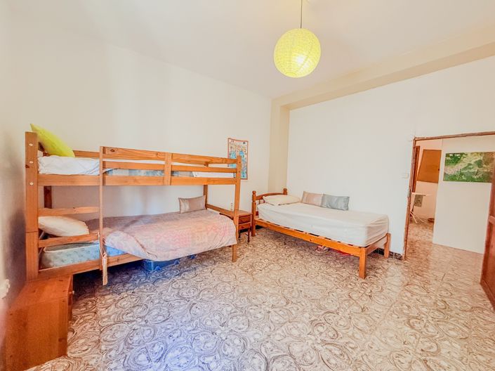 Image No.16-3 Bed Townhouse for sale