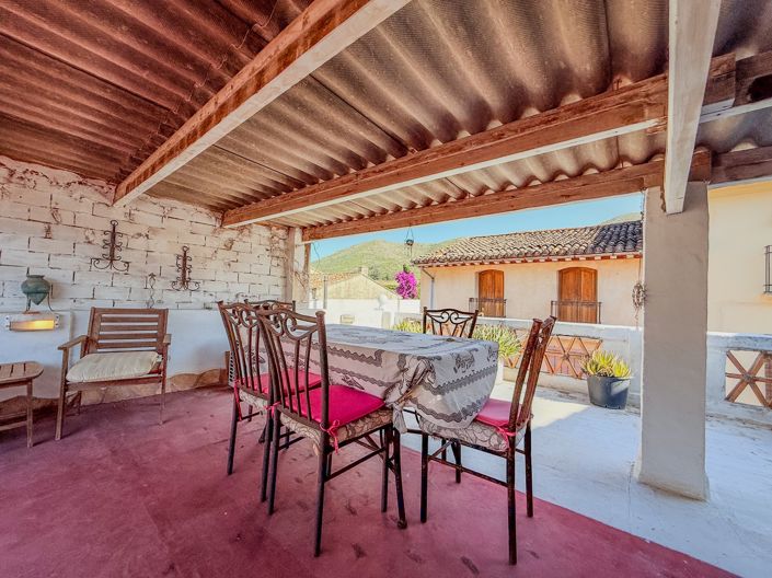 Image No.17-3 Bed Townhouse for sale