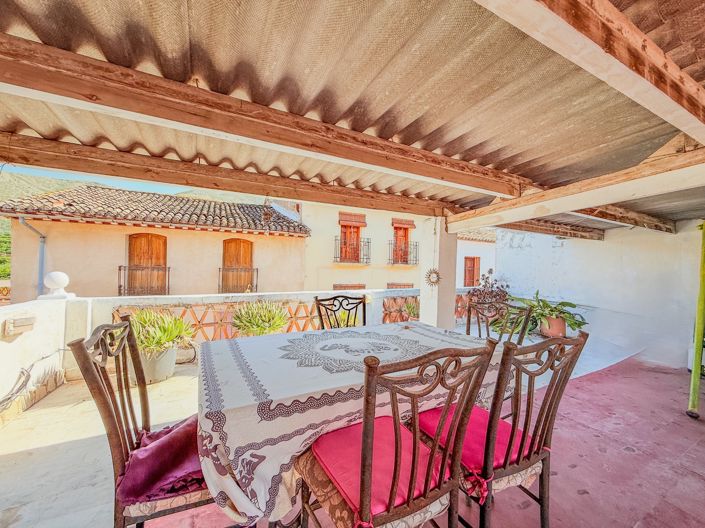 Image No.18-3 Bed Townhouse for sale