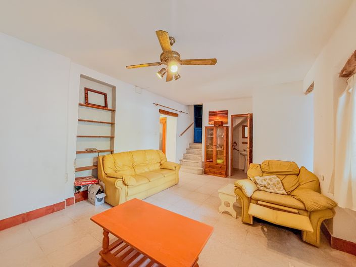 Image No.4-3 Bed Townhouse for sale