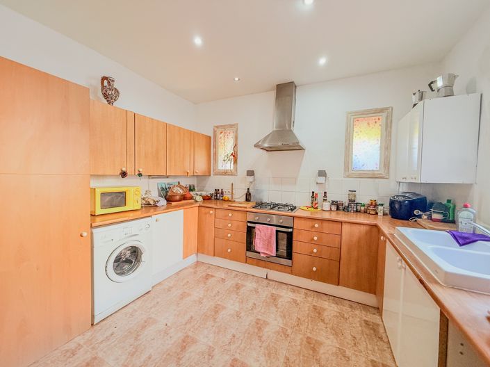 Image No.8-3 Bed Townhouse for sale