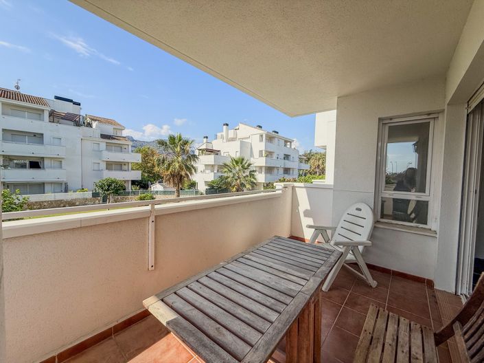 Image No.15-2 Bed Property for sale