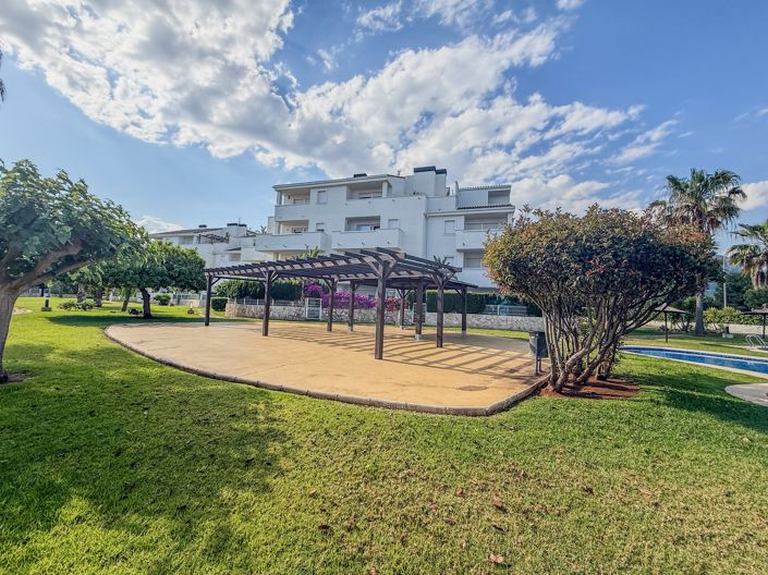 Image No.23-2 Bed Property for sale