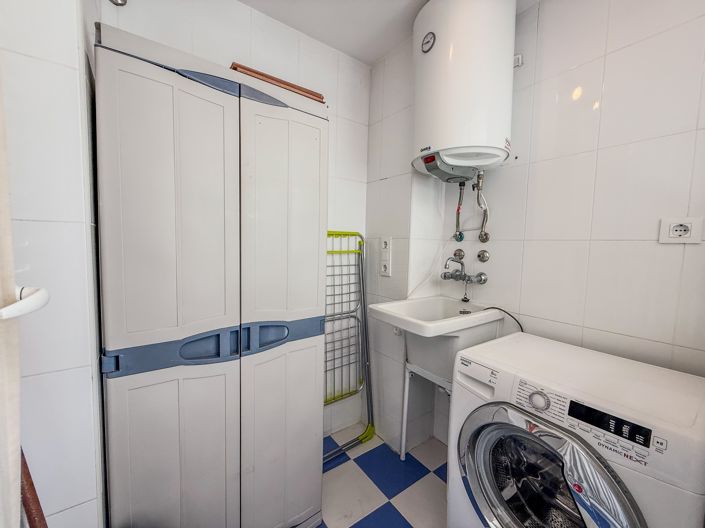 Image No.7-2 Bed Property for sale