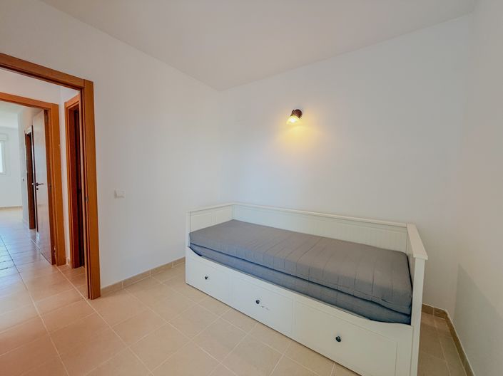 Image No.9-2 Bed Property for sale