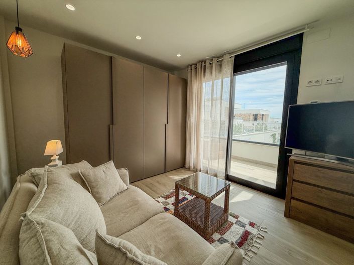 Image No.17-3 Bed Villa for sale