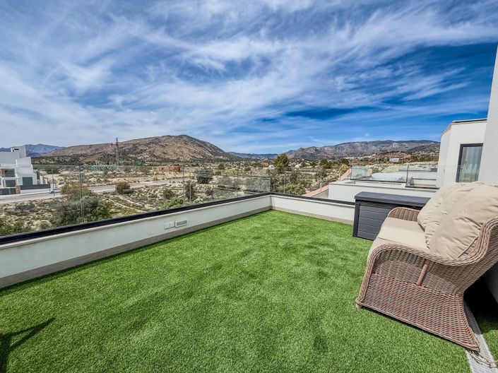 Image No.25-3 Bed Villa for sale