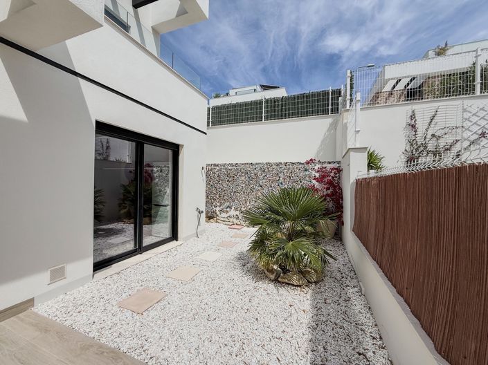 Image No.27-3 Bed Villa for sale