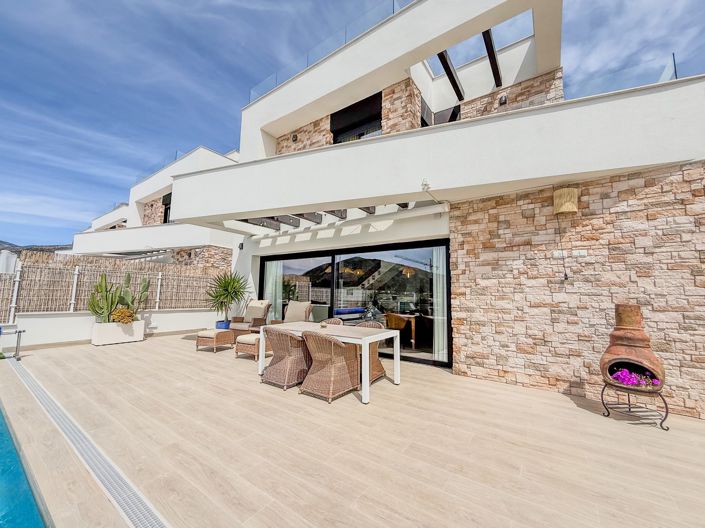 Image No.3-3 Bed Villa for sale