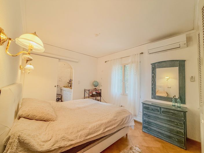 Image No.18-4 Bed Villa for sale