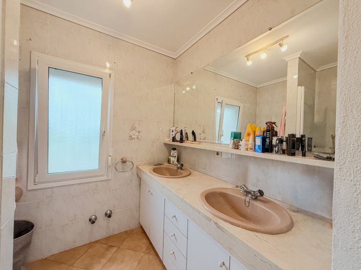 Image No.21-4 Bed Villa for sale