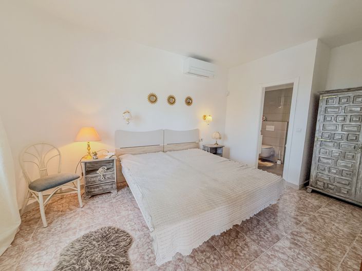 Image No.22-4 Bed Villa for sale