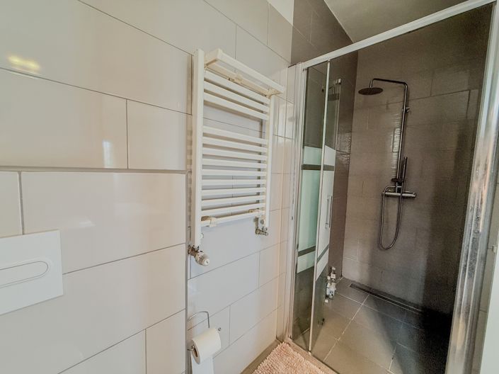 Image No.26-4 Bed Villa for sale