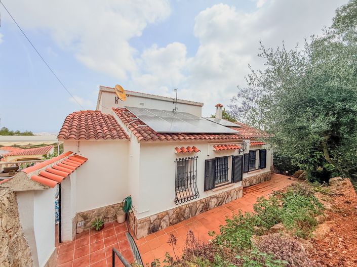 Image No.3-4 Bed Villa for sale