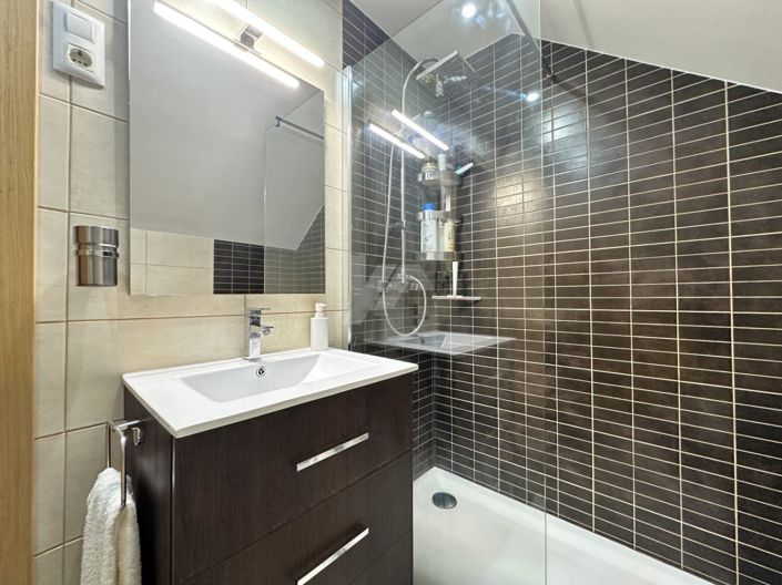 Image No.13-3 Bed Apartment for sale