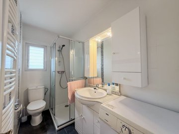 8540932