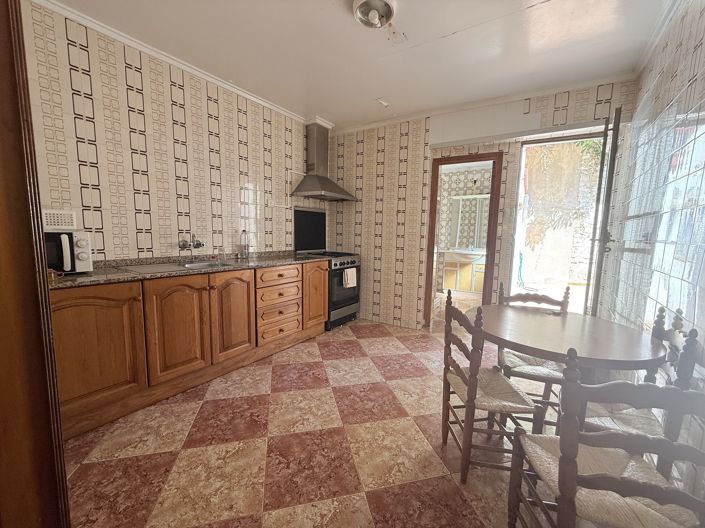 Image No.11-3 Bed Townhouse for sale